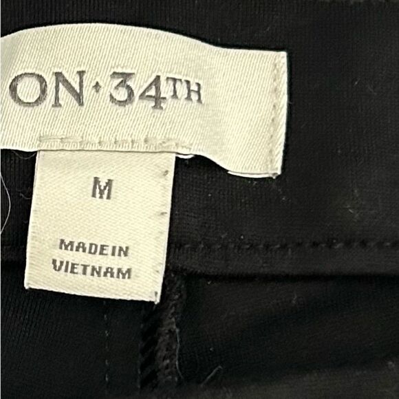 ON 34th Black Boot Cut kick flare Ponte Ankle Pants Size Medium - Picture 13 of 13